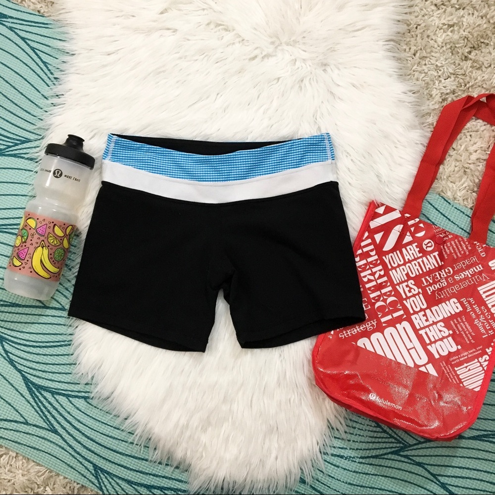 Lululemon Shorts Size 6